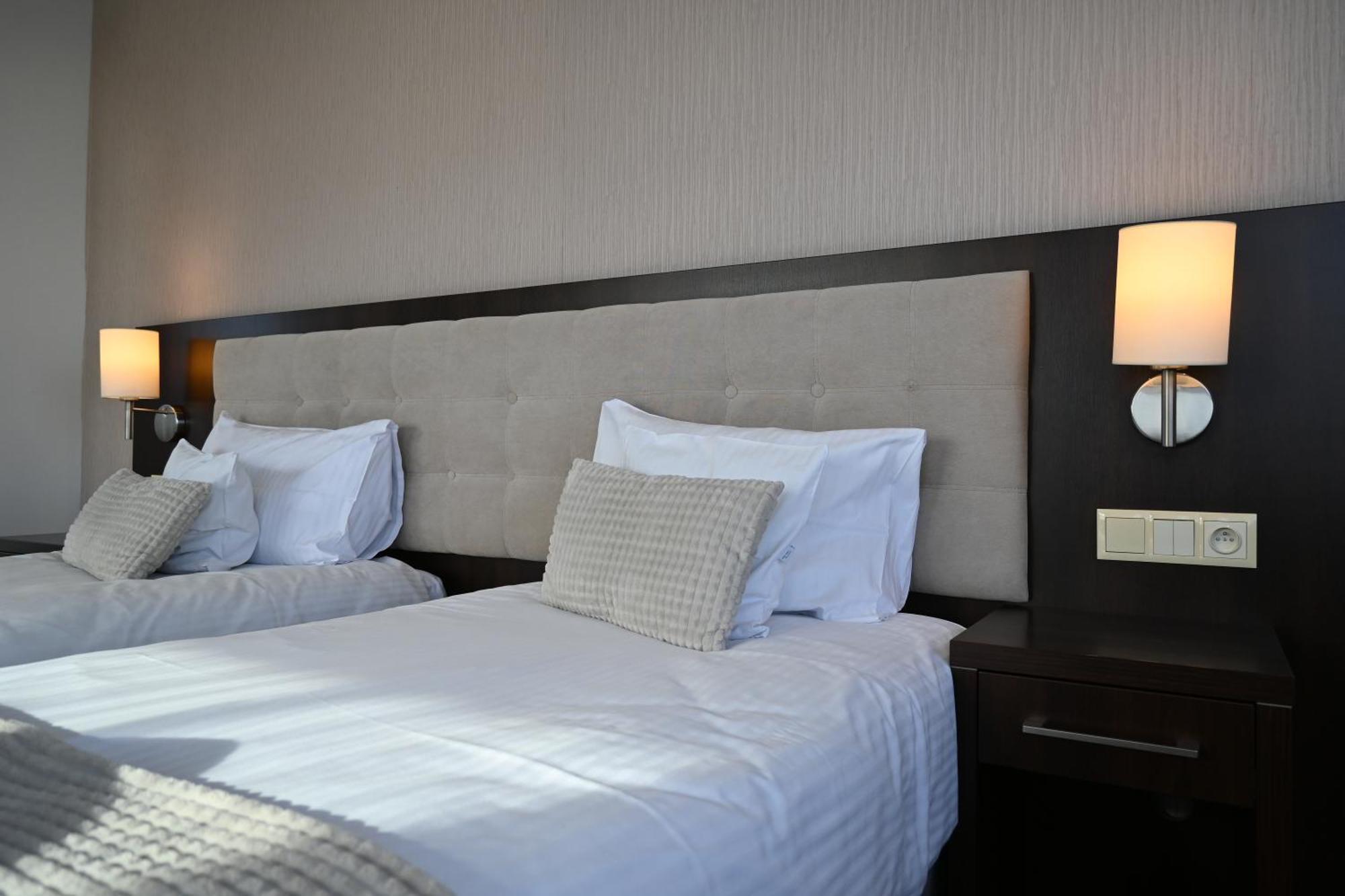 Hotel Centrum Мальборк Экстерьер фото
