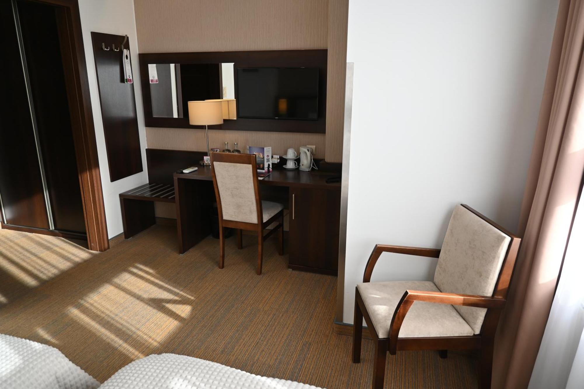 Hotel Centrum Мальборк Экстерьер фото